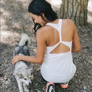 ISO only! This zyia tank size large or xl!